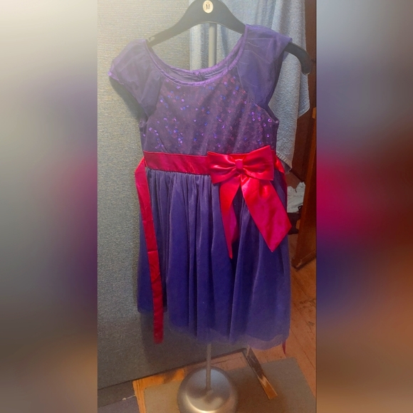 Girls Dresses - Picture 4 of 4